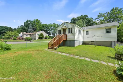 560 Crane Ave, Pittsfield, MA 01201 - Photo 35