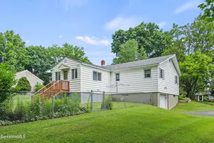 560 Crane Ave, Pittsfield, MA 01201 - Photo 3