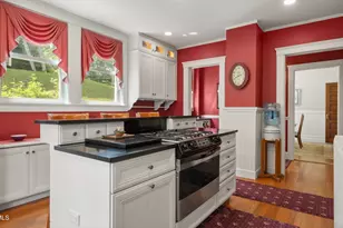 2 Melrose St, Adams, MA 01220 - Photo 17