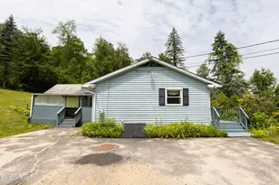 488 East St, Dalton, MA 01226 - Photo 25
