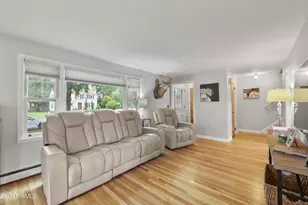 24 Marlboro Dr, Pittsfield, MA 01201 - Photo 9