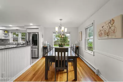 24 Marlboro Dr, Pittsfield, MA 01201 - Photo 13