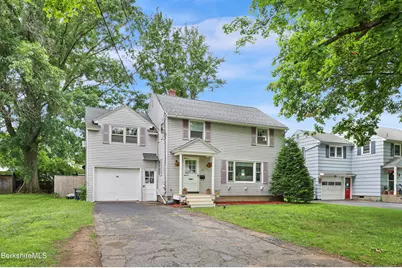 24 Marlboro Dr, Pittsfield, MA 01201 - Photo 3