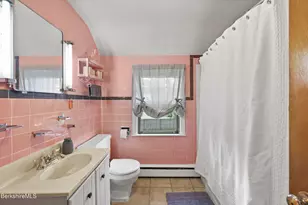 24 Marlboro Dr, Pittsfield, MA 01201 - Photo 39