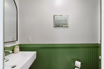 24 Marlboro Dr, Pittsfield, MA 01201 - Photo 27