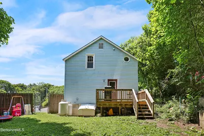 418 N Houghton St, Clarksburg, MA 01247 - Photo 23