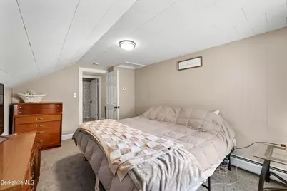 418 N Houghton St, Clarksburg, MA 01247 - Photo 19