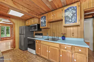 28 Baker St, Lanesborough, MA 01237 - Photo 7