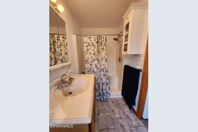 9 Stanley Dr, Great Barrington, MA 01230 - Photo 19