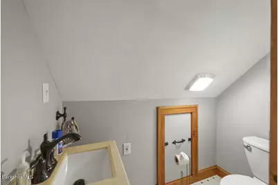 4 Garden St, Pittsfield, MA 01201 - Photo 15