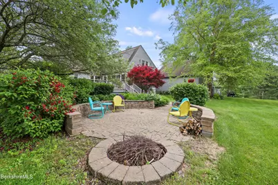 135 East St, Lee, MA 01238 - Photo 39