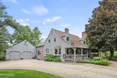 135 East St, Lee, MA 01238 - Photo 7