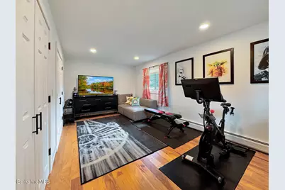 73 Candlewood Dr, Williamstown, MA 01267 - Photo 17