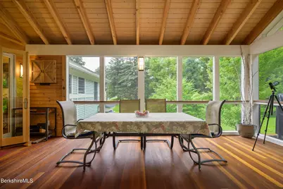 124 Elm St, Williamstown, MA 01267 - Photo 25