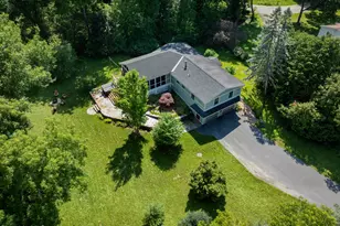 124 Elm St, Williamstown, MA 01267 - Photo 3