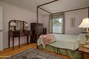 124 Elm St, Williamstown, MA 01267 - Photo 27