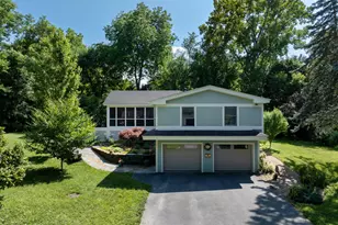 124 Elm St, Williamstown, MA 01267 - Photo 5