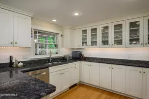 124 Elm St, Williamstown, MA 01267 - Photo 19