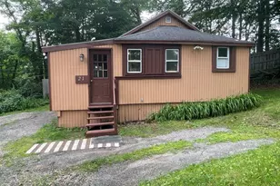 21 Woodleigh Rd, Pittsfield, MA 01201 - Photo 1