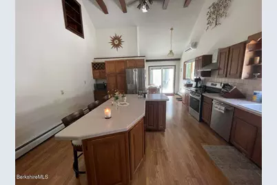29 Grove Ave, Lanesborough, MA 01237 - Photo 19