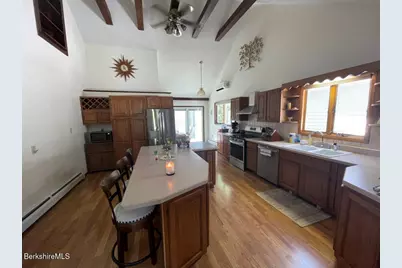 29 Grove Ave, Lanesborough, MA 01237 - Photo 23