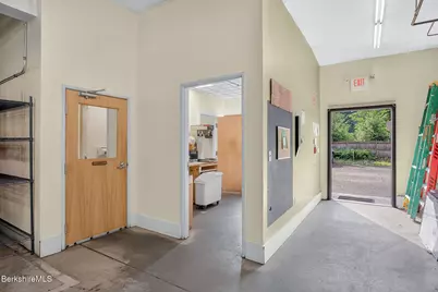 18 Elm Ct, Sheffield, MA 01257 - Photo 29
