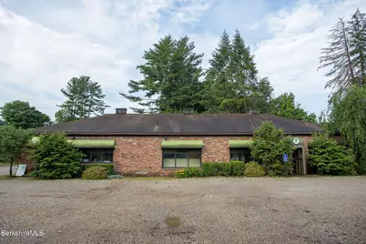 18 Elm Ct, Sheffield, MA 01257 - Photo 3