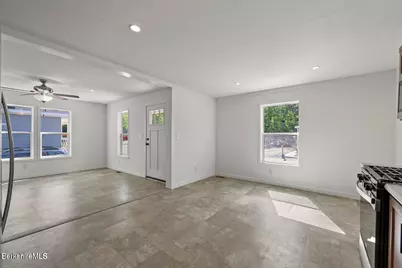 395 Cheshire Rd #106, Pittsfield, MA 01201 - Photo 7