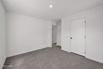 395 Cheshire Rd #106, Pittsfield, MA 01201 - Photo 15