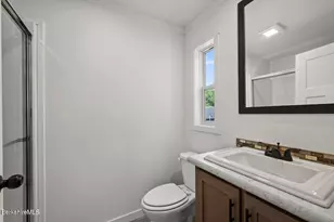 395 Cheshire Rd, Pittsfield, MA 01201 - Photo 17