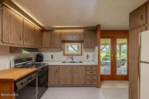 2 Woodruff Rd, West Stockbridge, MA 01266 - Photo 11