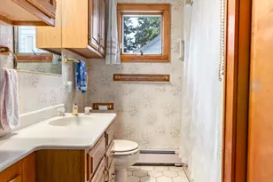28 Adelaide Ave, Pittsfield, MA 01201 - Photo 13