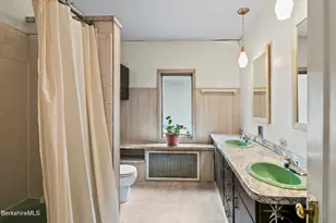 232 First St, Pittsfield, MA 01201 - Photo 15
