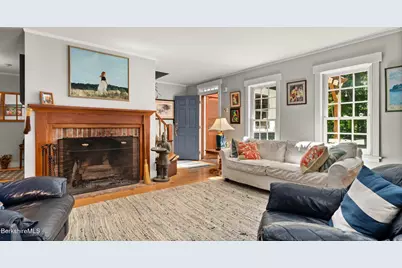 276 Division St, Great Barrington, MA 01230 - Photo 9