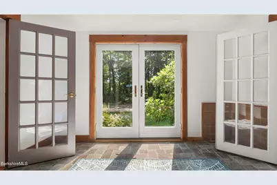 276 Division St, Great Barrington, MA 01230 - Photo 23
