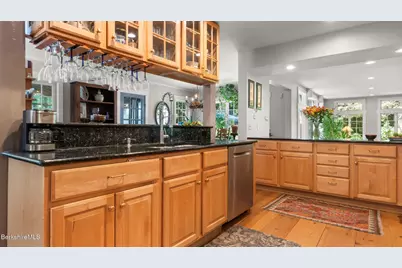 276 Division St, Great Barrington, MA 01230 - Photo 15