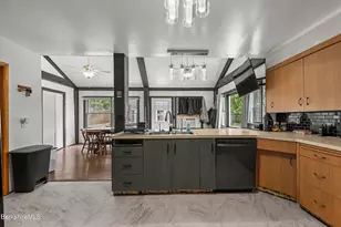 40 Depot St, Dalton, MA 01226 - Photo 11