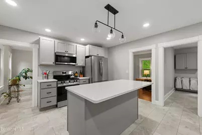 27 Richmond Ln, Adams, MA 01220 - Photo 11