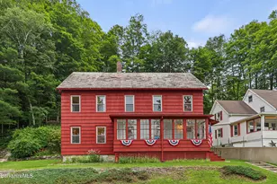 27 Richmond Ln, Adams, MA 01220 - Photo 5