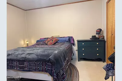 8 Fuller St, North Adams, MA 01247 - Photo 17