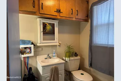 8 Fuller St, North Adams, MA 01247 - Photo 11