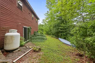 160 Chestnut Rd, Richmond, MA 01254 - Photo 35