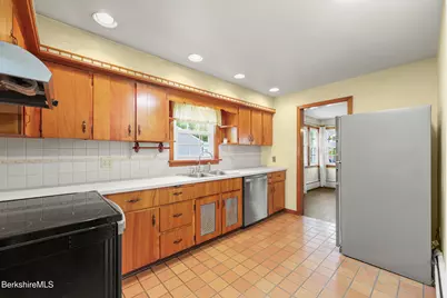 112 Gamwell Ave, Pittsfield, MA 01201 - Photo 19