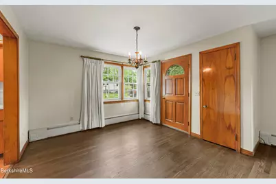 112 Gamwell Ave, Pittsfield, MA 01201 - Photo 11