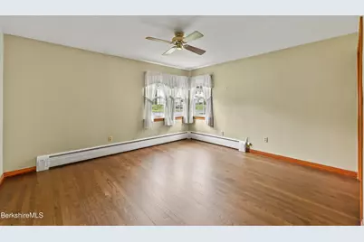 112 Gamwell Ave, Pittsfield, MA 01201 - Photo 23