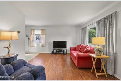 832 East St, Lee, MA 01238 - Photo 3