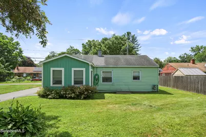 832 East St, Lee, MA 01238 - Photo 27