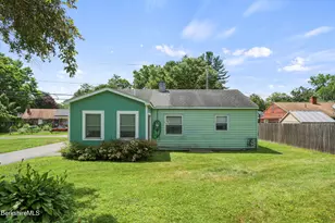 832 East St, Lee, MA 01238 - Photo 27