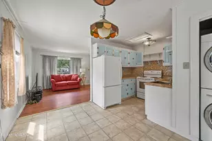 832 East St, Lee, MA 01238 - Photo 9
