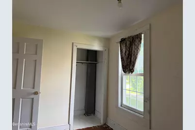21-23 Newell St, Pittsfield, MA 01201 - Photo 9